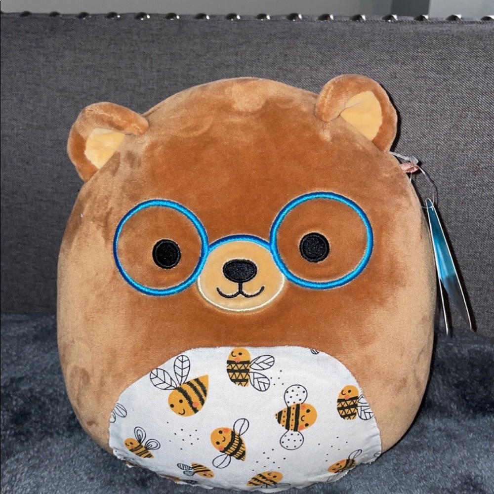 Baron 8” squishmallow